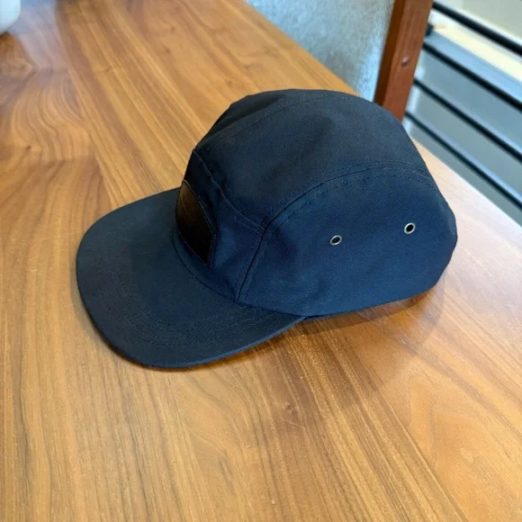 Rare Filson Black Five-Panel Cap - Picture 3 of 8